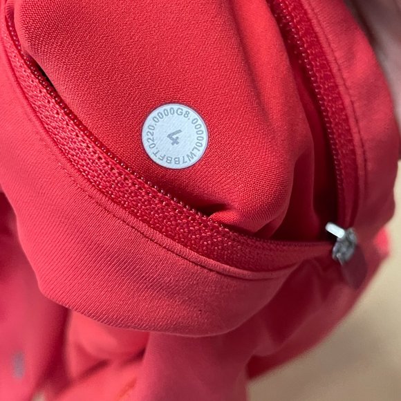 lululemon speed up HR 4" Carnation Red - Picture 3 of 4